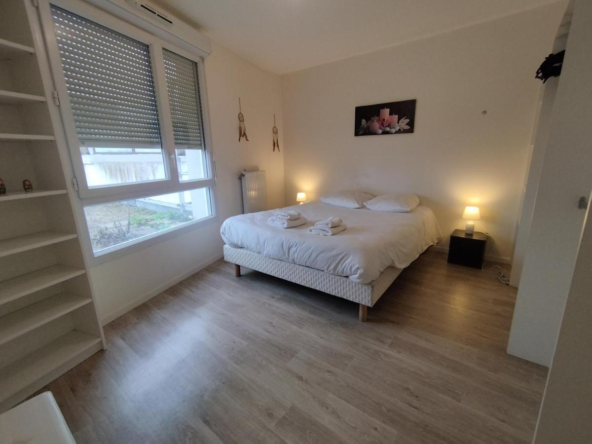 Saint Denis Appartement 2 Chambres Avec Parking Dış mekan fotoğraf